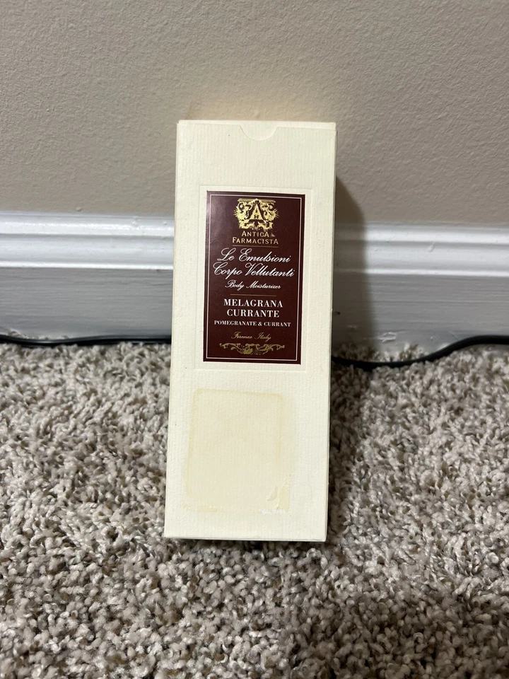 Crema hidratante corporal Antica Farmacista Melagrana Currante pomergrana y grosella nueva de stock Foto 3 de 4