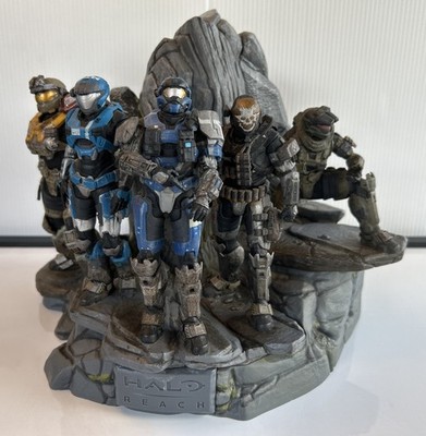 Halo Reach Noble Team Legendary Limited Edition Statue 2010 -Missing Parts READ
