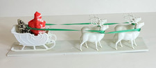 Vintage Irwin Santa in Sleigh with 4 Reindeer on Base, Base is CRACKED