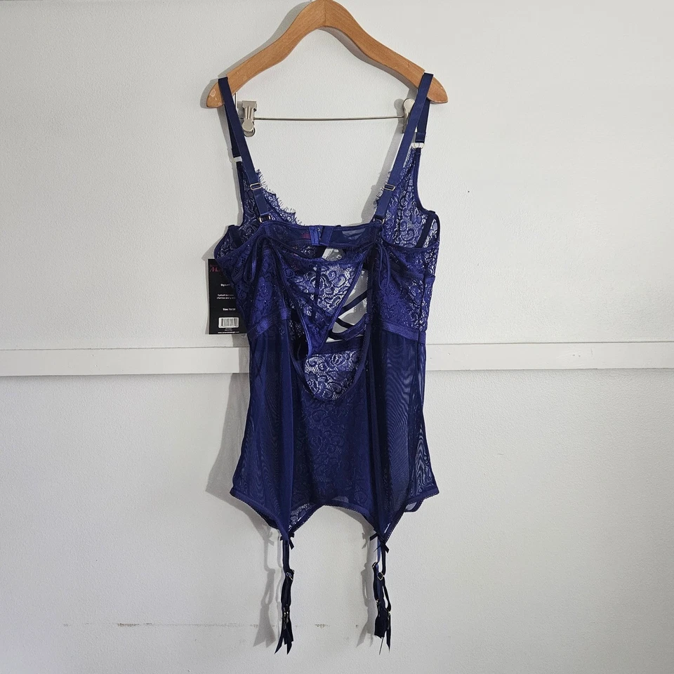 Conjunto de dos piezas de malla de encaje y tanga Seven til Midnight talla 1X-2X Foto 2 de 4