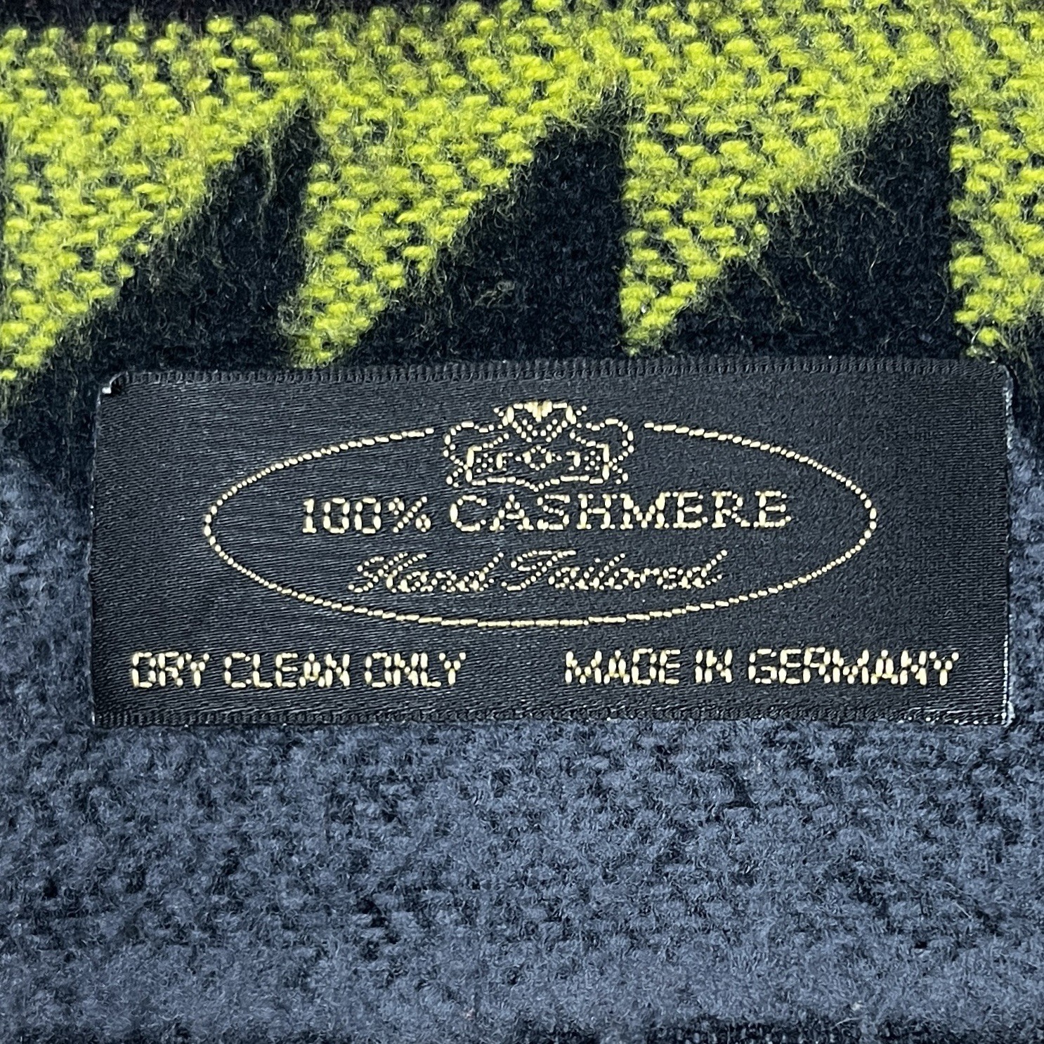 100% Cashmere Hand Tailored Rectangular Scarf Mul… - image 3