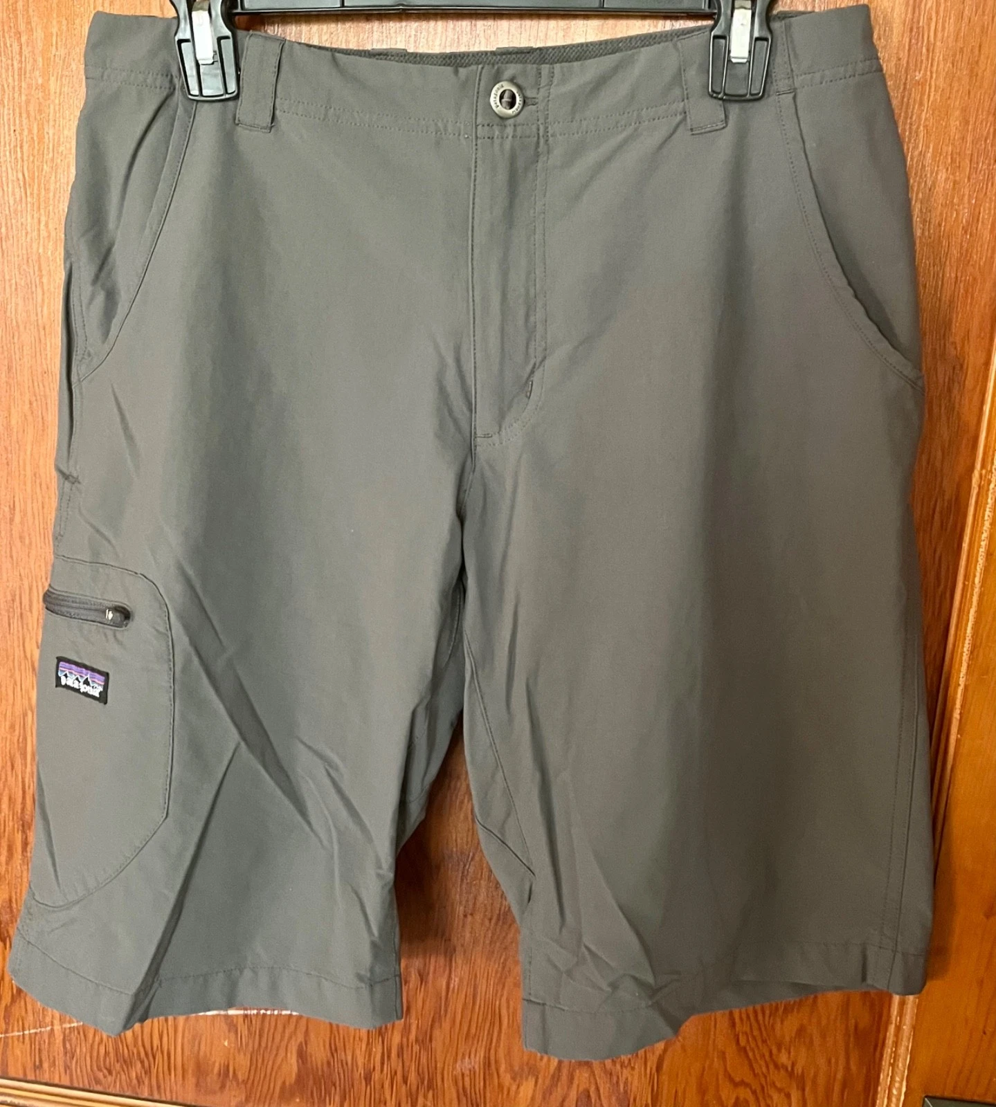 Patagonia shorts men 32 Quandary Elastane hiking climbing gray lightweight 10"