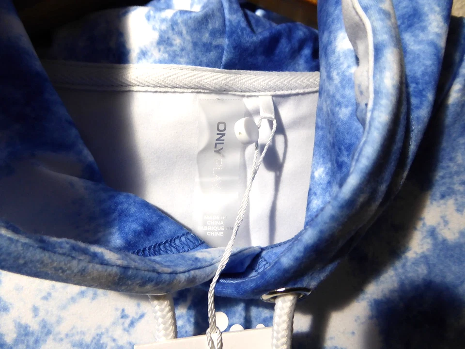 Only Play Hoodie Tie Dye Blue Sweat Top Jaida Sizes S To XL Pockets Long Sleeve - Image 3 of 4