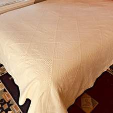 Vintage Matelasse Coverlet Sham Diamond Soft Yellow Full 78WX88L Portugal
