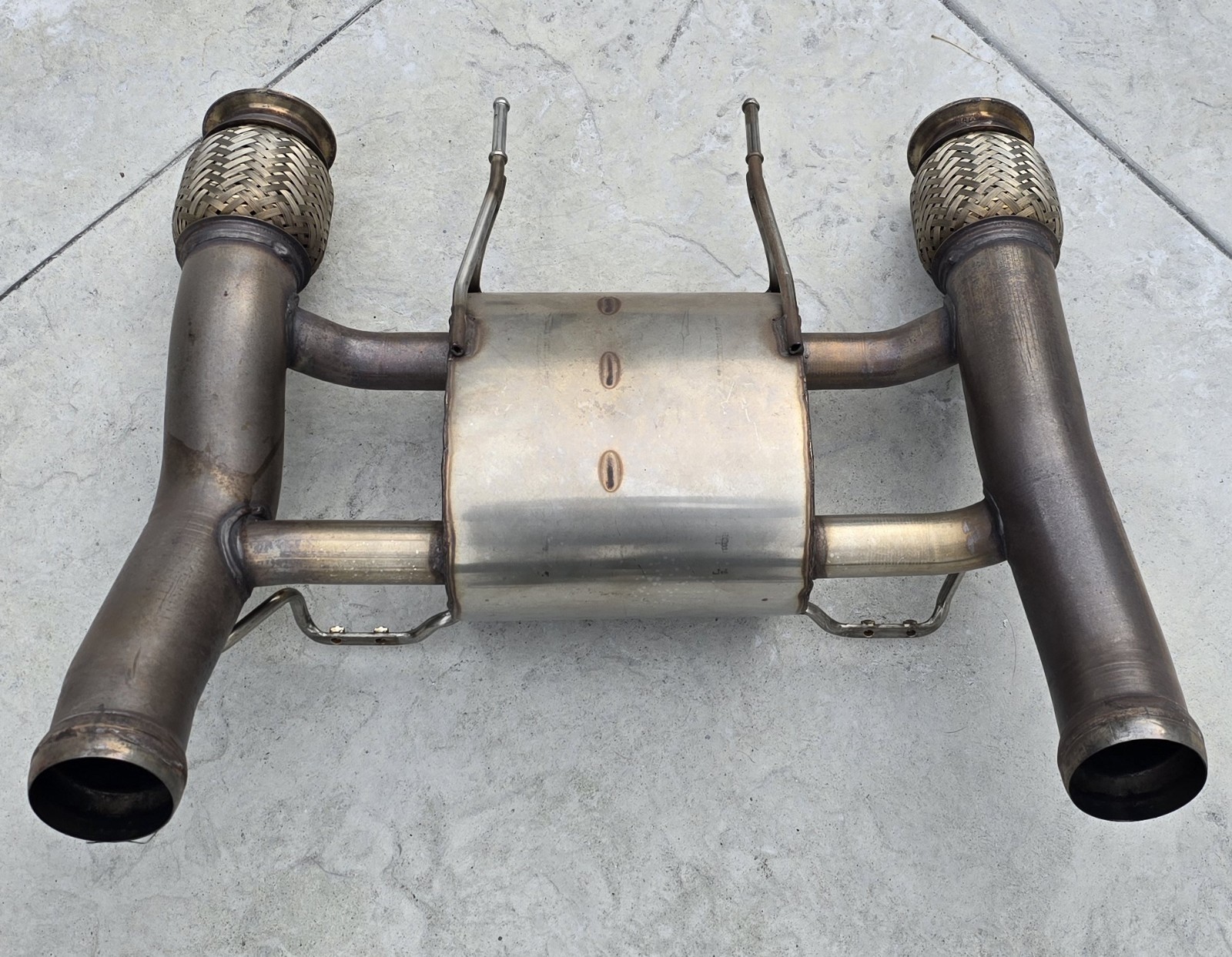 McLaren 720S Exhaust System Sport Muffler Assembly 14H0176CP.02 14H0176CP