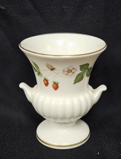Wedgwood Wild Strawberry Small Urn - 8.5 Cm's tall