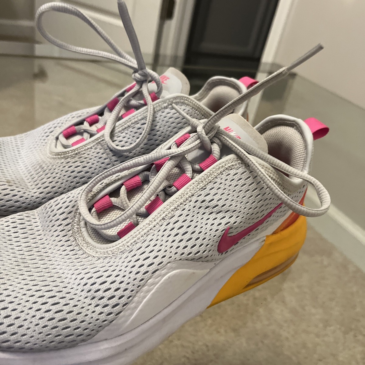 nike air max motion 2 pink and grey