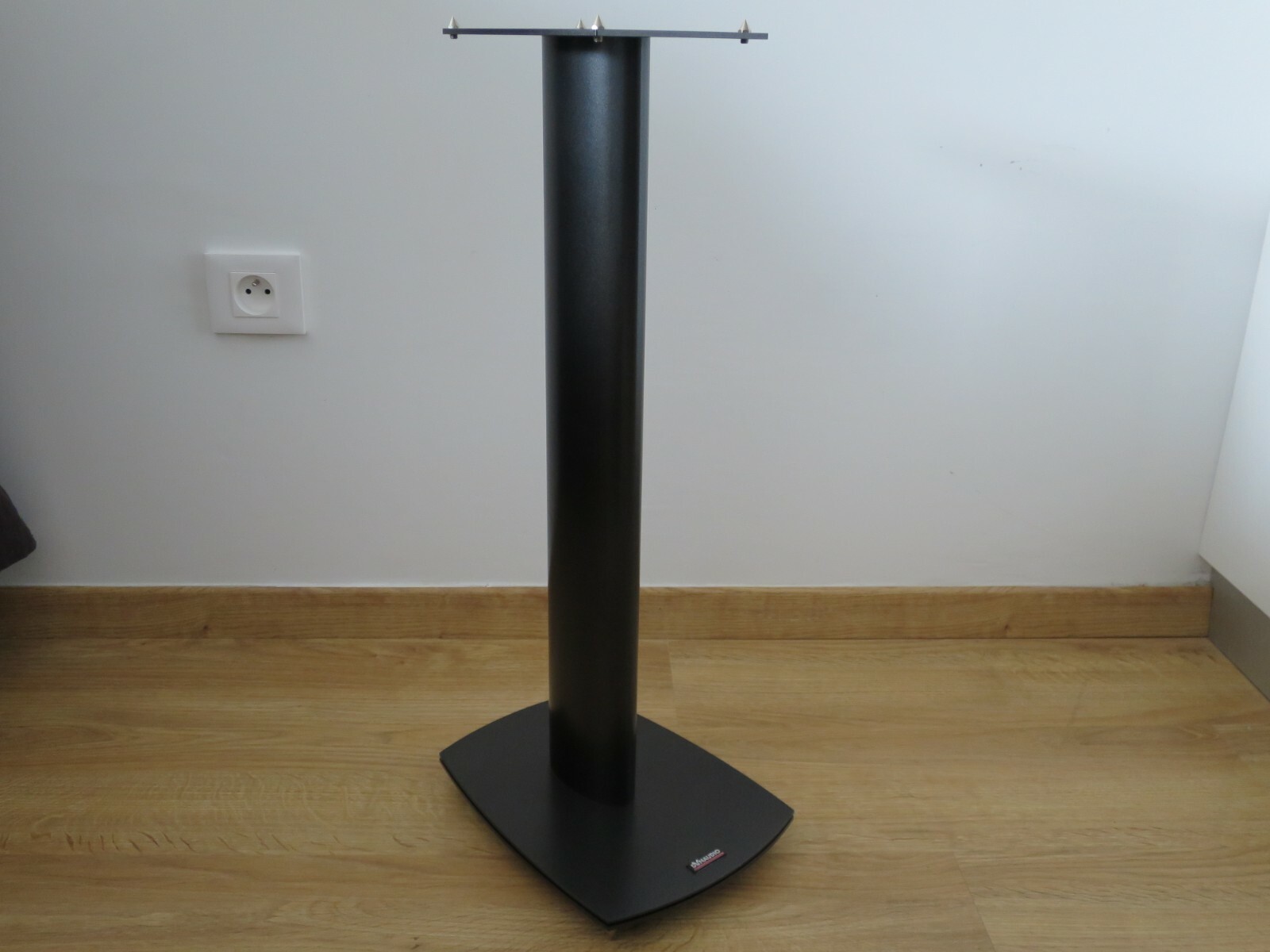 dynaudio stand 1