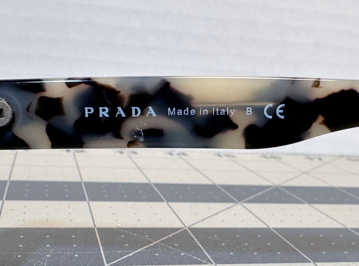 Prada Sunglasses SPR 15Q ROK - IVI Prada PR B15S 16K731 Sunglasses Black for Woman – LookerOnline main image 3