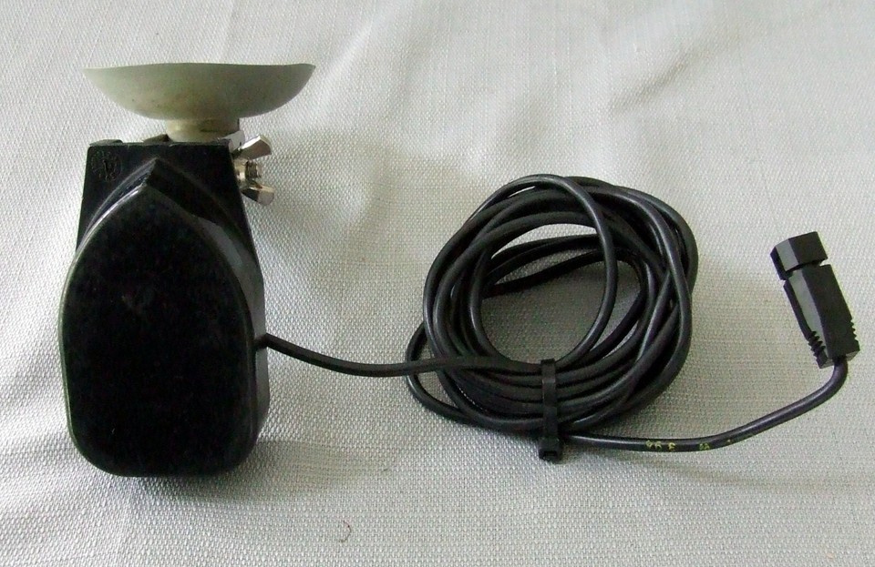 Humminbird DPTW Transducer With Portable Mounting Bracket Wide Eye