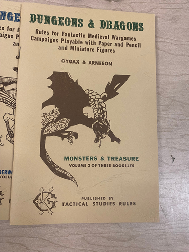 1974 D & D Original White Box 3 Volume Set, Ref Sheet & Dice Dungeons & Dragons - Picture 8 of 21