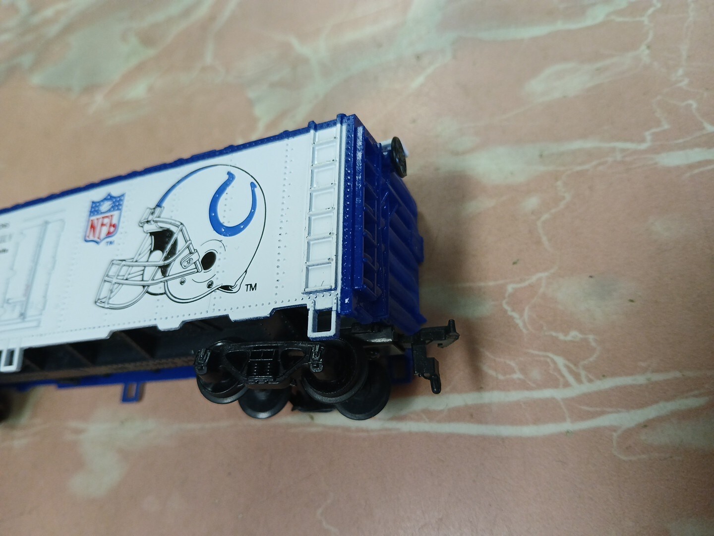 Picture 2 of 6