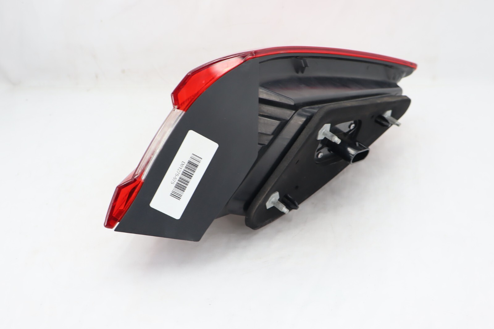 2014-2017 Maserati Quattroporte M156 Rear left driver outer tail light lamp OEM