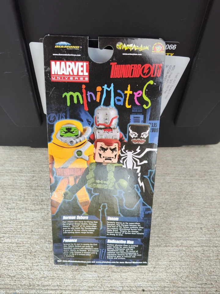 Marvel Minimates Thunderbolts Caja Set Paquete de 4 MIP GRATIS S/H H41 Foto 2 de 2