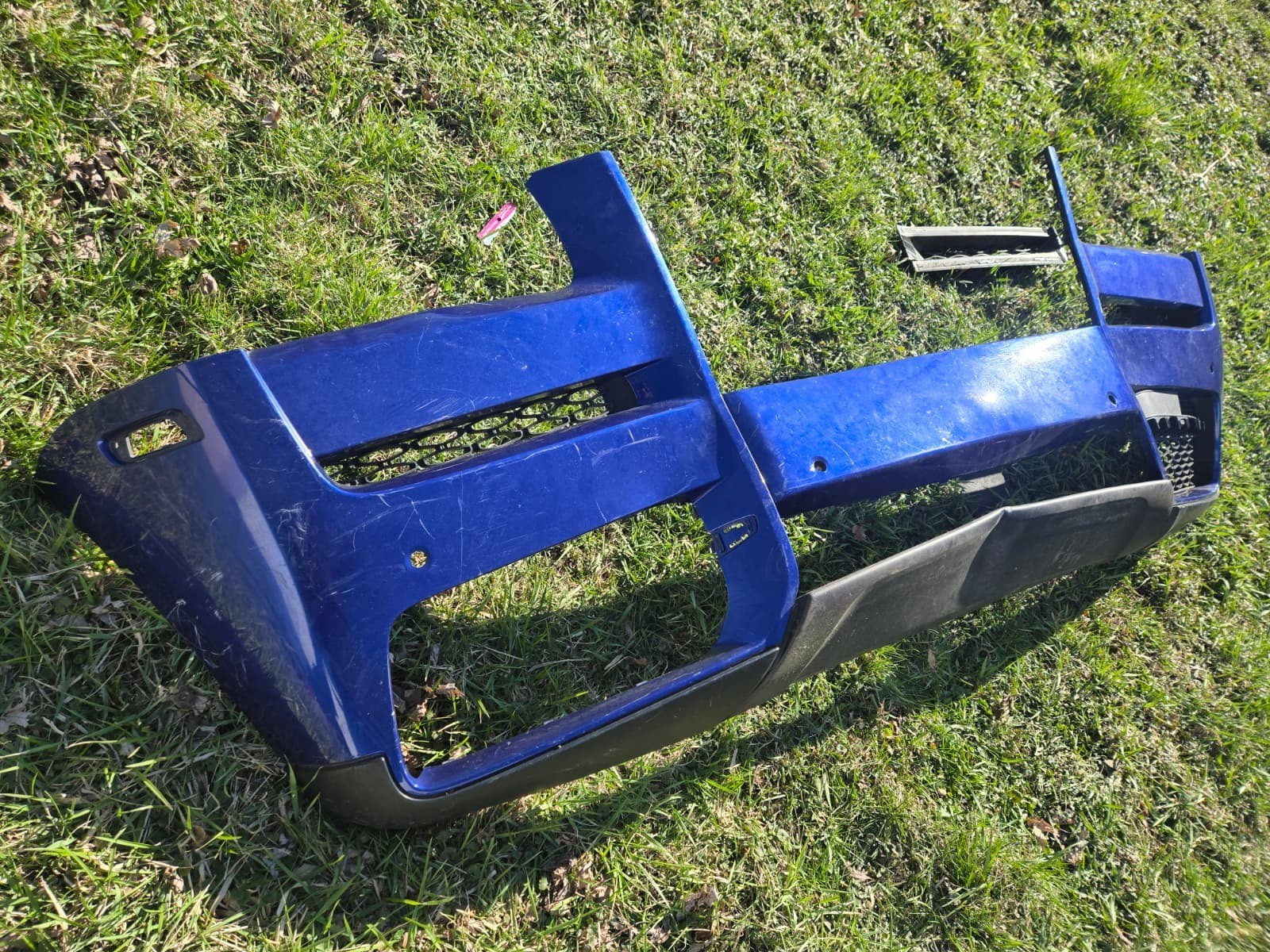 2019-2023 ROLLS ROYCE CULLINAN Front Bumper Cover RR31 OEM BLUE 5112126296