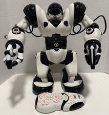 WOWWEE ROBOSAPIEN HUMANOID ROBOT  14 INCH WITH REMOTE UNTESTED