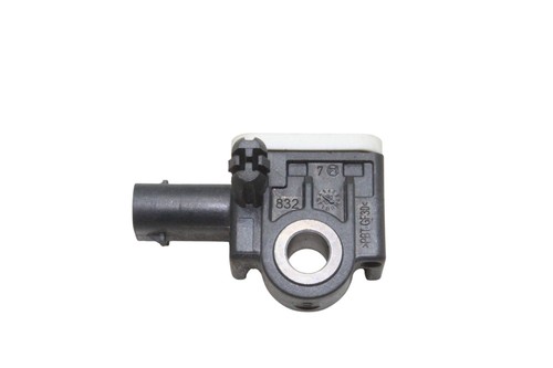 MERCEDES-BENZ B W246, W242 A1668210151 Aufprall-Sensor rechts 1.80 30400616