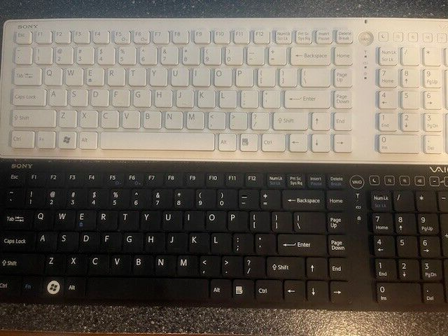 Sony VAIO Wireless Keyboard Model VGP-WKB11