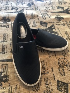 michael kors slip on womens navy