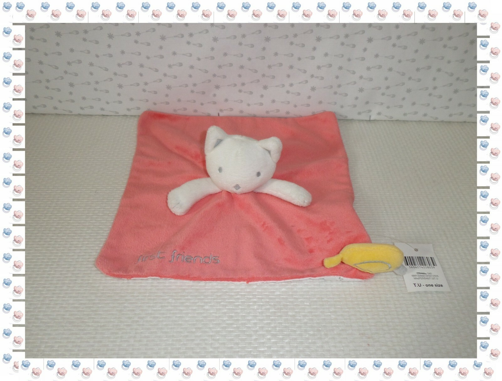 Doudou semi plat carré rose saumon et blanc oiseau First Friends Obaibi