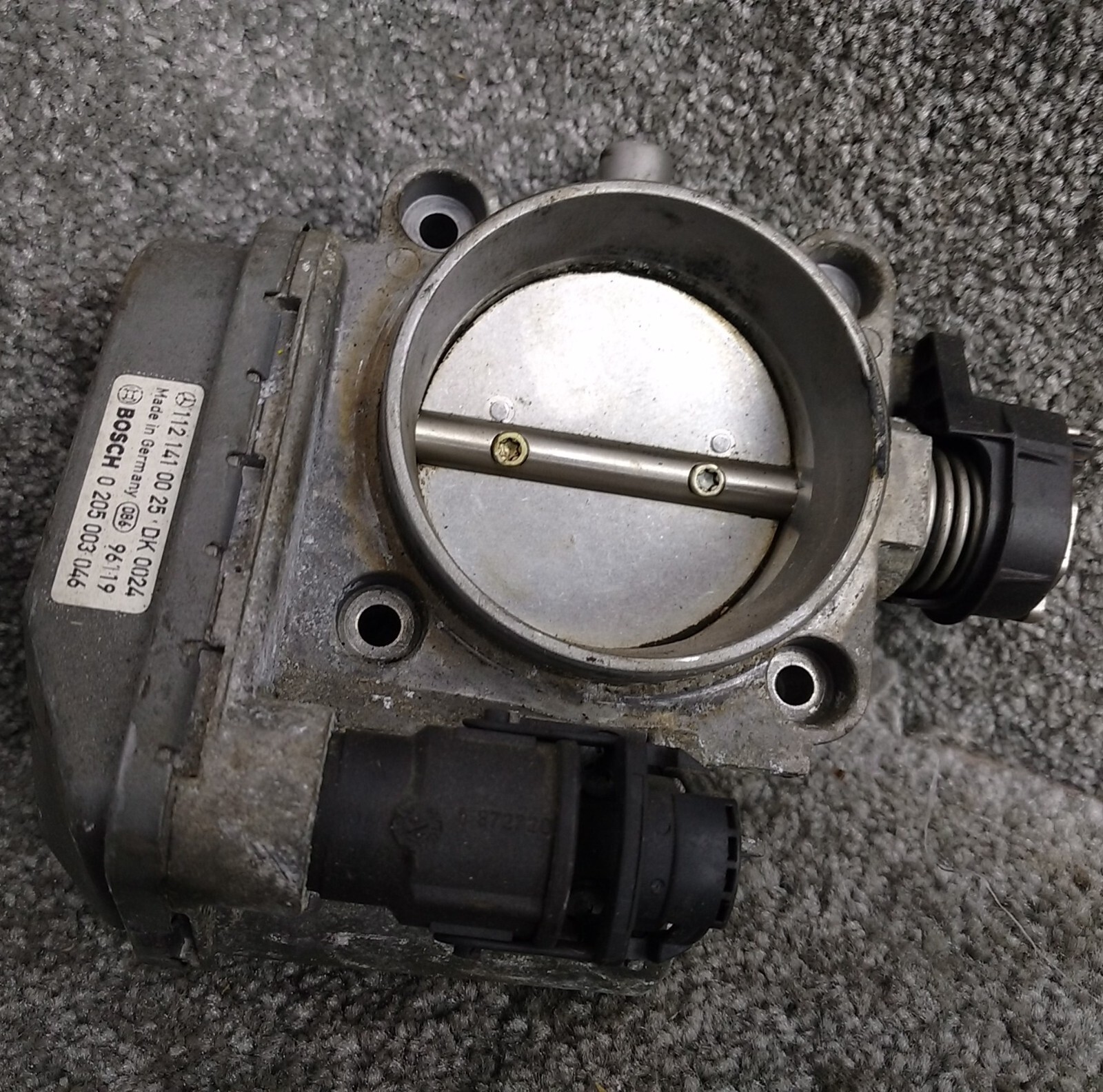 Mercedes M112 Throttle Body 1121410025 280 320 W220 W211 R129 W210 W163 W209 V6