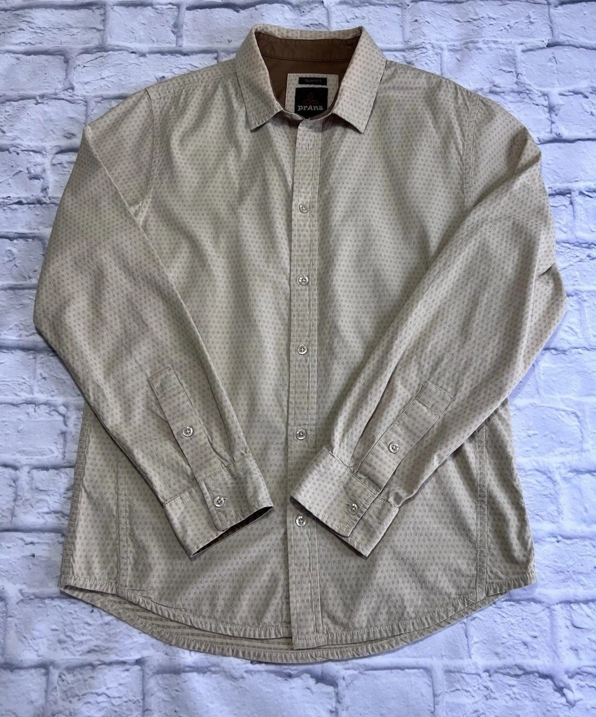 Prana Men’s Shirt Medium Slim Fit Long Sleeve Button Up Beige Tan *Read Desc