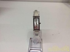 Gucci Quarzuhr YA015563 gebraucht