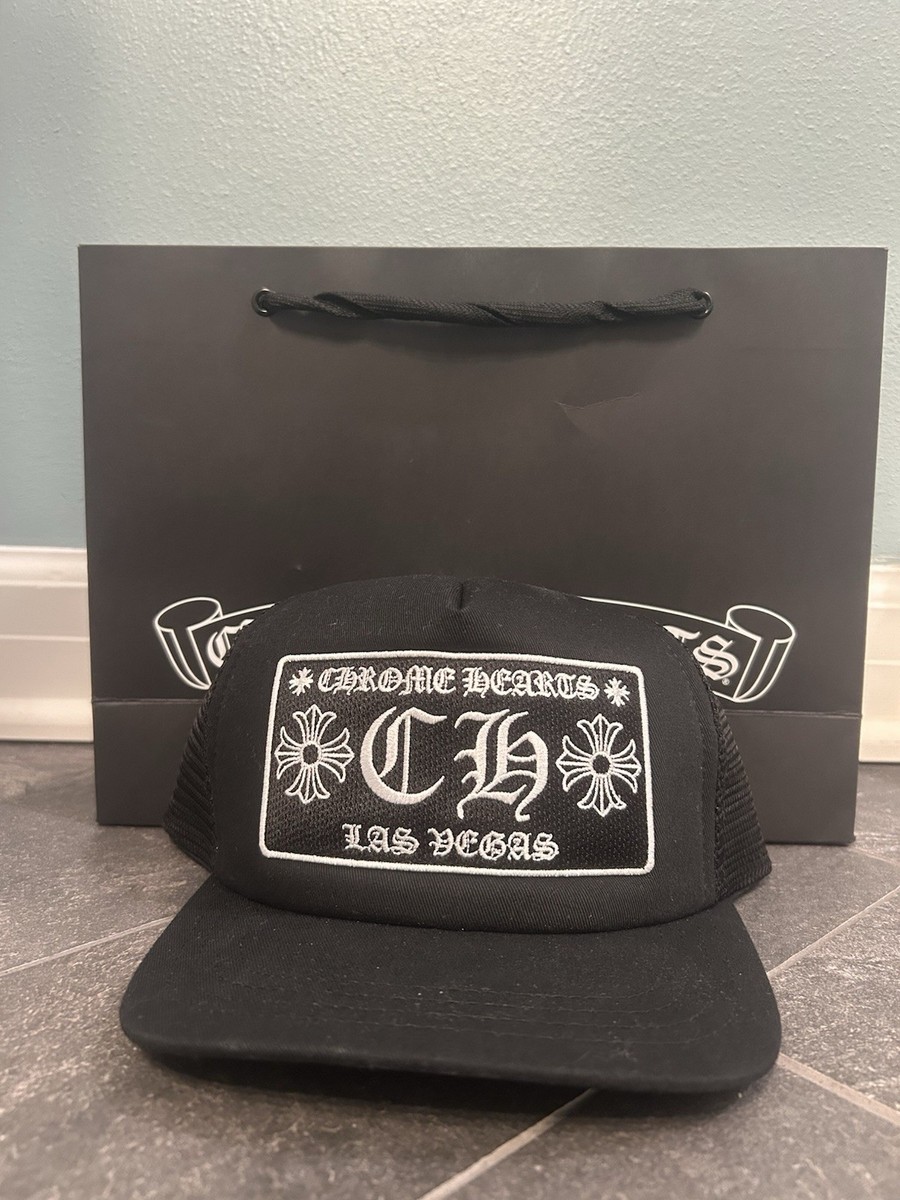デ*イ様 CHROME HEARTS Las Vegas トラッカーキャップ Brand New Chrome Hearts CH Las Vegas Trucker Hat Black | READ