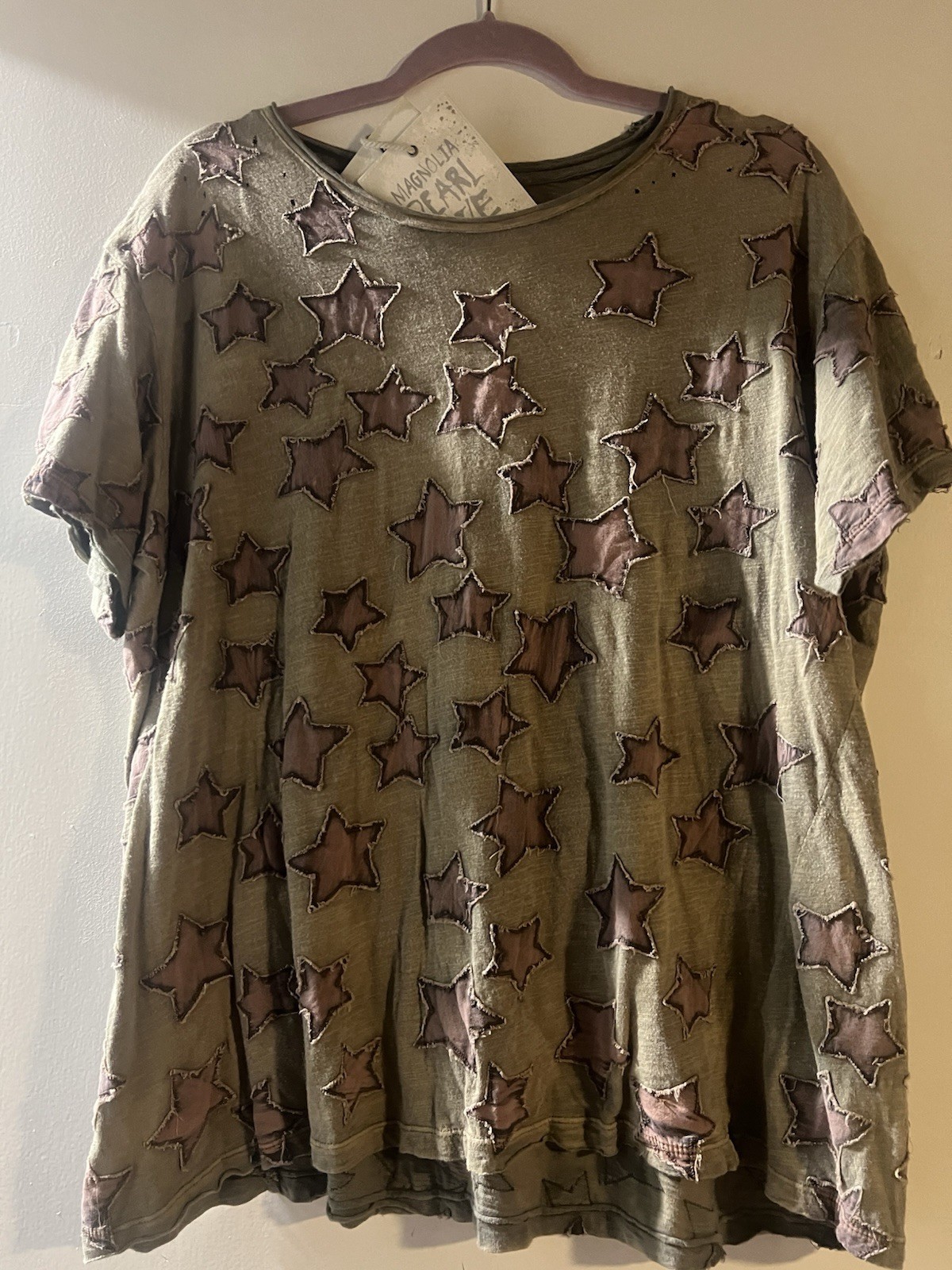 Magnolia Pearl ⭐️RARE ⭐️Little Star Appliqué T Evangeline NWT