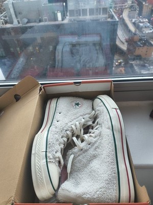 Converse Chuck 70 High Winter Holidays  Unisex size: Men 12/woman 14 