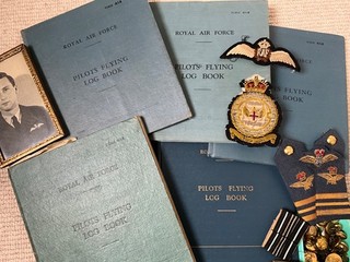 original raf 1940/50s 14 98 sqns etc pilots flying log books Cold War badges etc