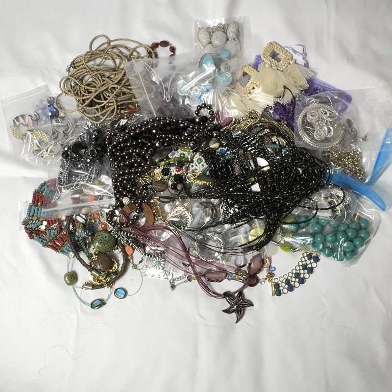 Contemporary Jewelry Lot — All Wearable Necklaces Earrings Pendants 6.42lbs!