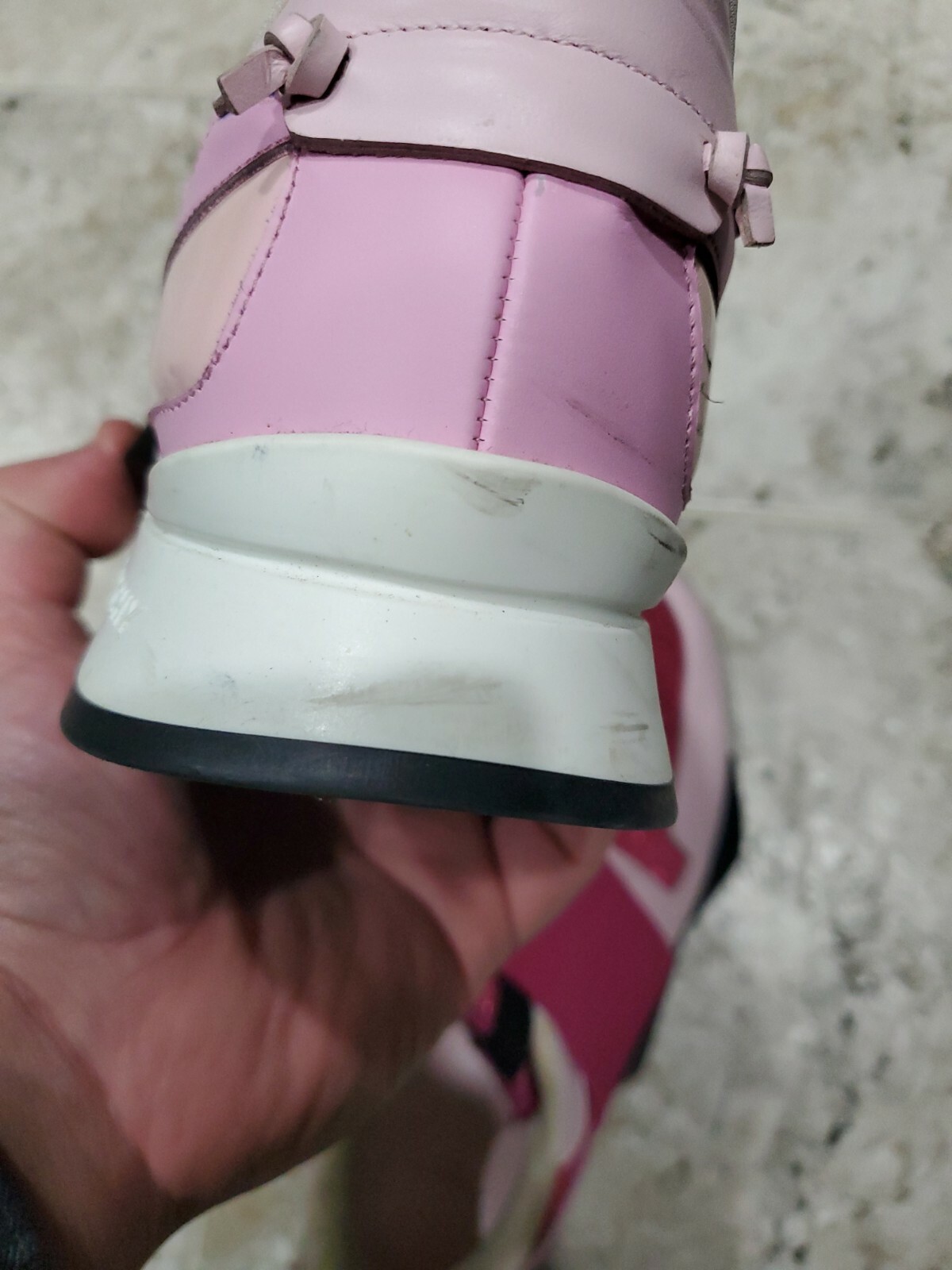 GORGEOUS AUTHENTIC GIVENCHY RUNNER ELASTIC ATHLET… - image 11