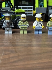 LEGO City: Volcano Heavy-Lift Helicopter (60125) Used Complete Set