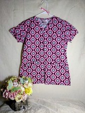 Women's Christmas/Winter Graphic Print V Neck Scrub Top Sz XS