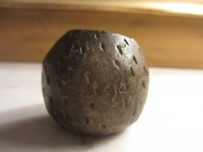 poterie néolithique en argile -pot à fard - cardial vers 5700 ans avant J.C - Photo 1/3
