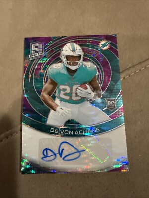 2023 Spectra Devon Achane Rookie Auto Wave /75