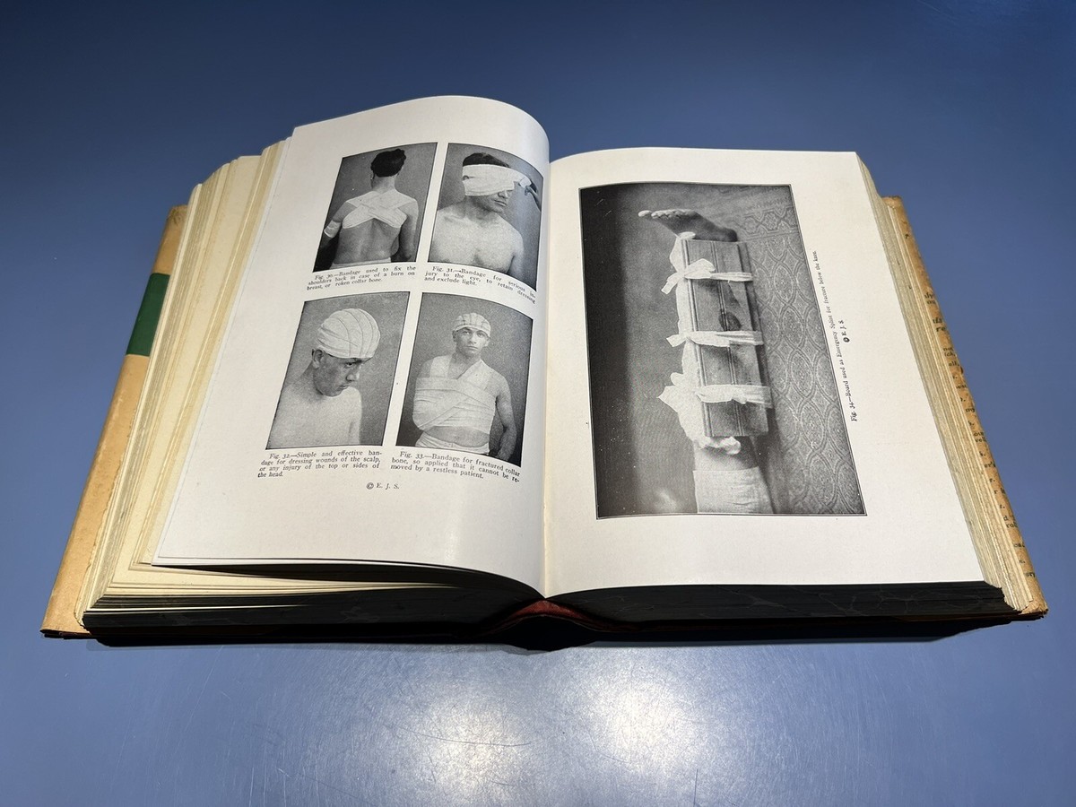 Vintage Library Of Health Book - 1946 Edition - B. Frank Scholl