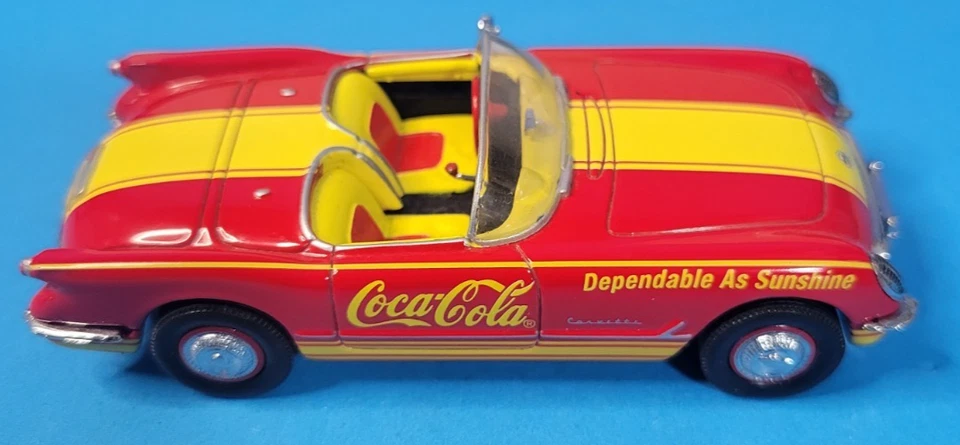 Dinky Coca Cola 1953 Chevrolet Corvette Convertible CCV06/B Matchbox in Box COA - Image 3 of 4
