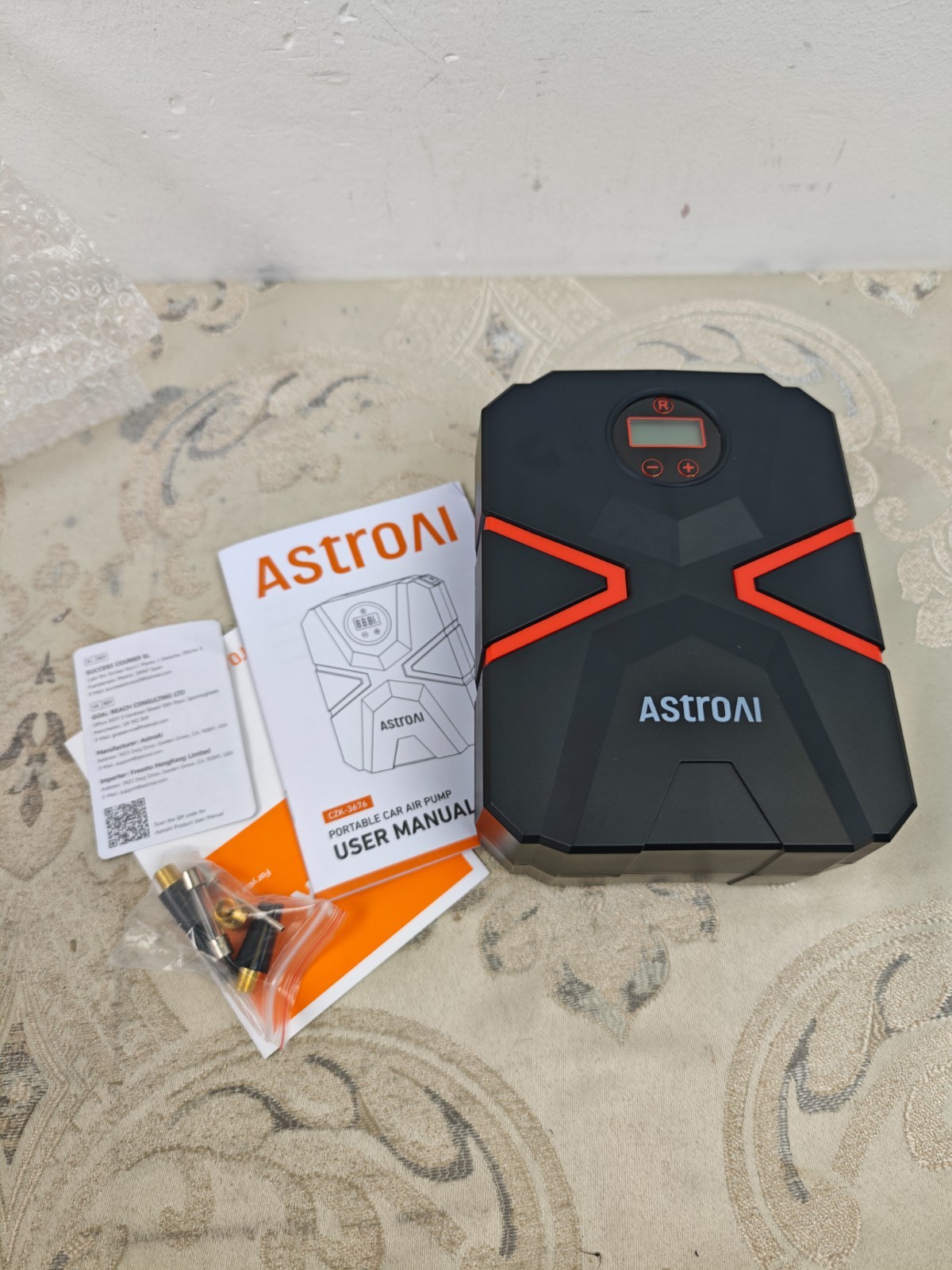 AstroAI Tyre Inflator Air Compressor 12V DC, Digital Car Tyre Pump 150 PSI, Pres