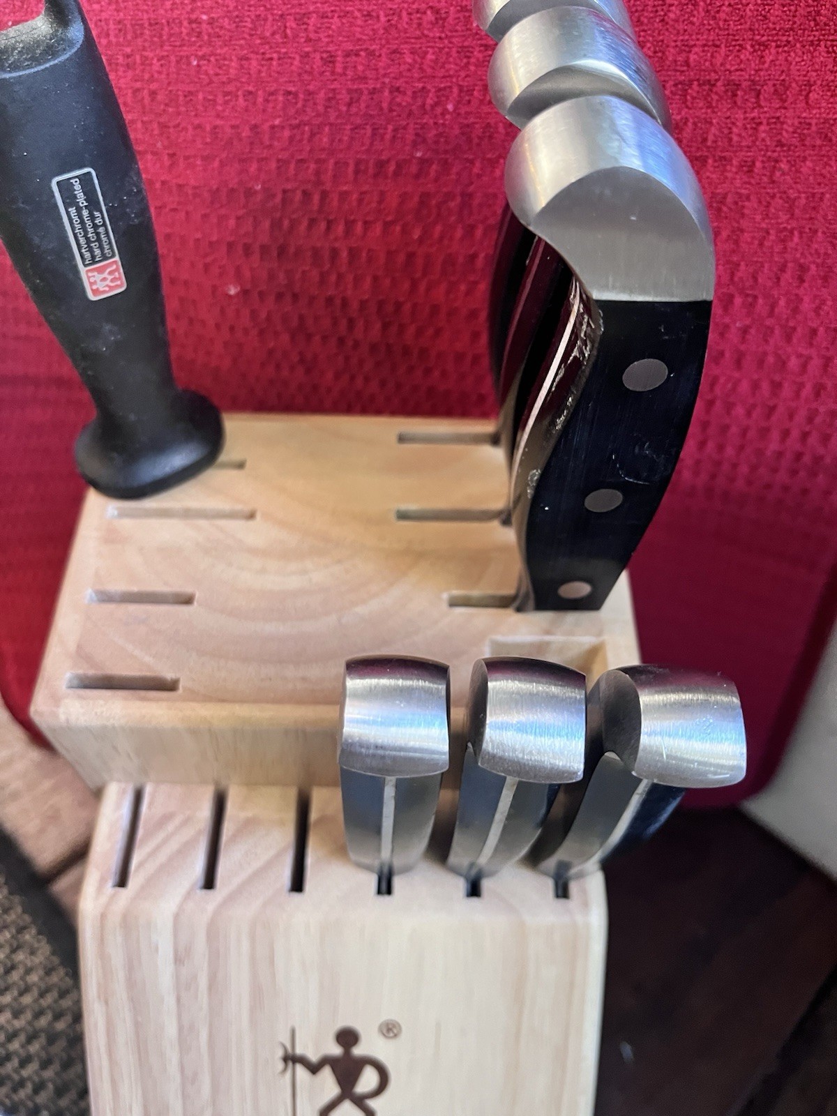 HENCKELS Knife Block and Partial Set- 3 Kitchen Knives, 3 Steak Knives, 1 Steel