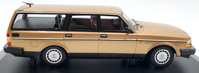 Minichamps 1/18 Scale Diecast 155 171415 - Volvo 240 GL Break 1986 - Gold - Image 4 of 4