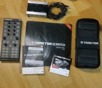 Native Instruments Traktor Pro 2 + X1 MK1 Kompletter Bundle mit Flight Case Top
