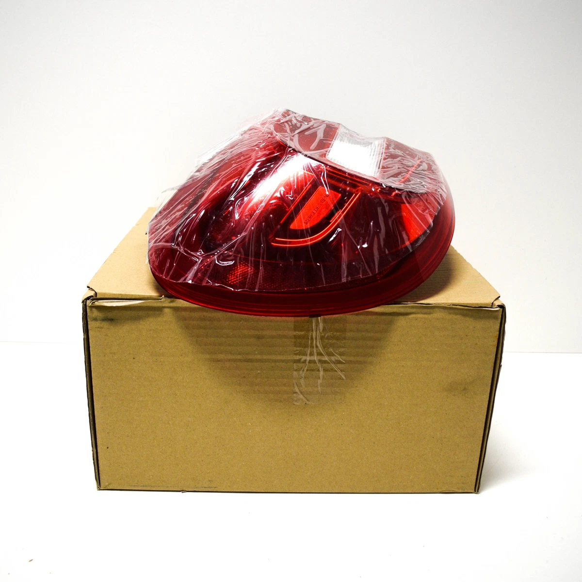 NEW MERCEDES-BENZ GLA X156 REAR LEFT TAILLIGHT A1569060157