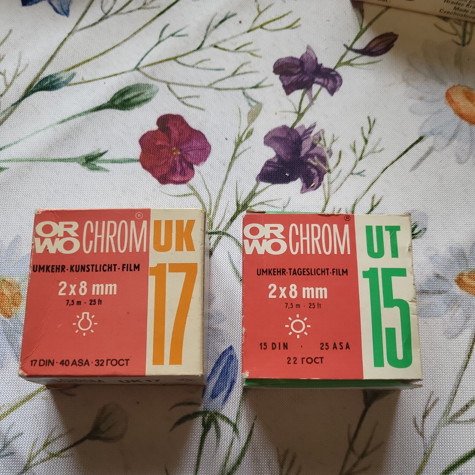 ORWO Chrom UK17 und  UT 15 Umkehr-Kunstlicht-Film 