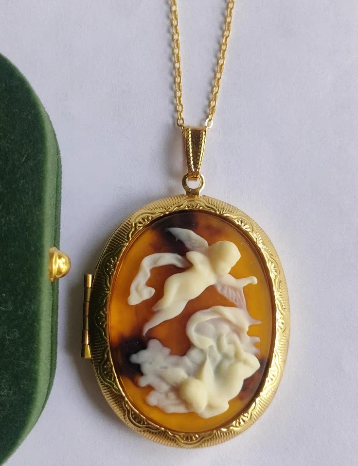 Cameo Tortoise Portrait Locket Pendant Oval Gold Tone Photo Locket Necklace 24'' - Image 2 of 4