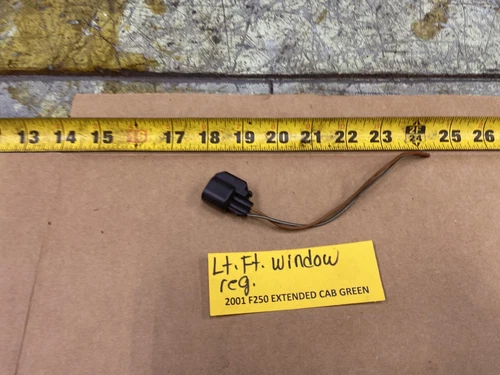 2001-2007 FORD F250 Left Drivers Side Window Regulator Wiring Connector