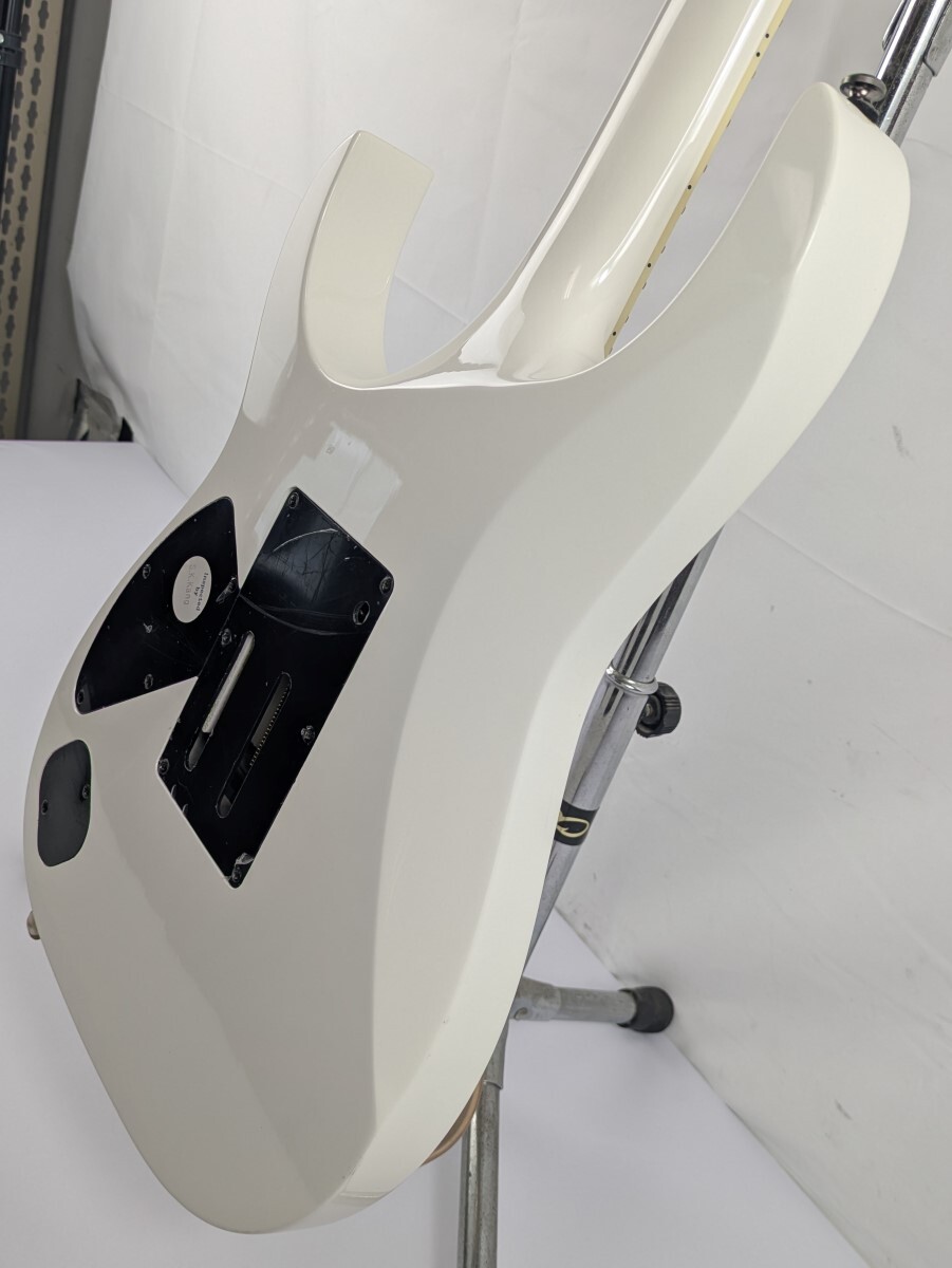 IBANEZ RG SERIES 2007 WHITE RH Solid Body RGT42DX W/ Case Strap