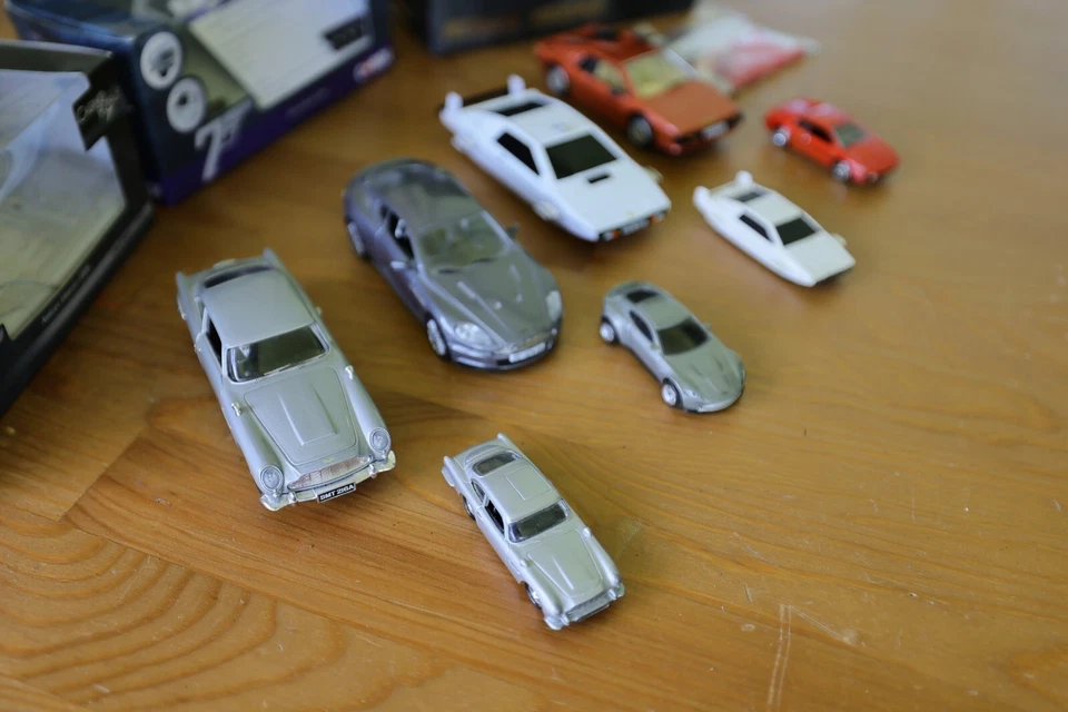 James Bond Corgi 1:36 and 1:64 collection - Image 3 of 4