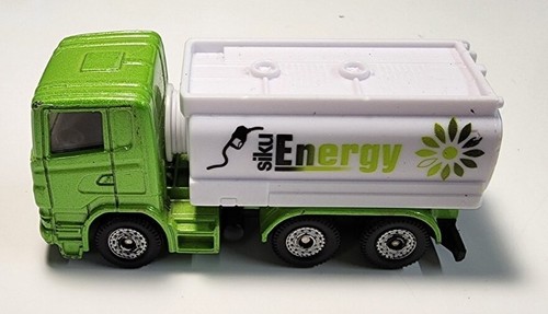 Siku Green/White Scania r380 Energy Diecast/Plastic Gasoline Tanker Truck VHTF - Picture 4 of 10